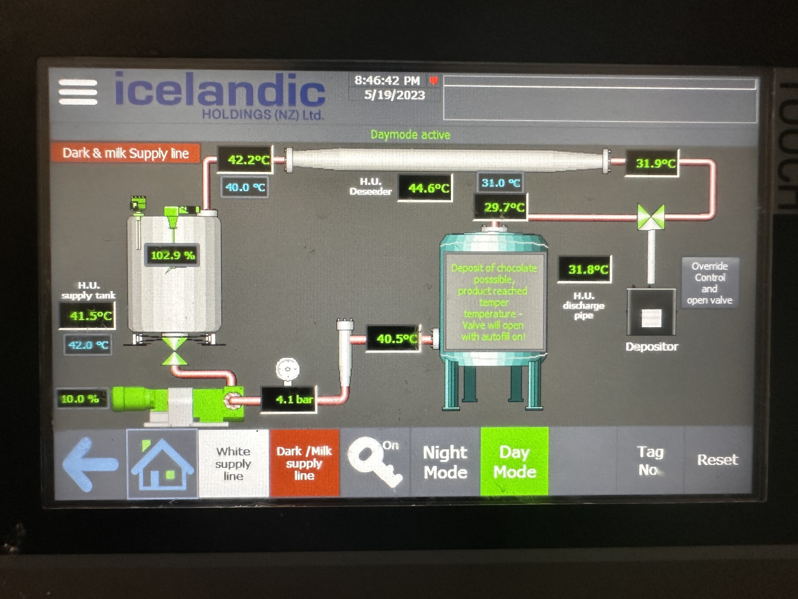 D35ADE5F-EA70-4A2A-B1CB-D16F5B01ADC2